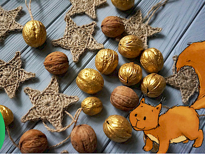 Goldene Walnüsse basteln: Bastelideen für Weihnachten